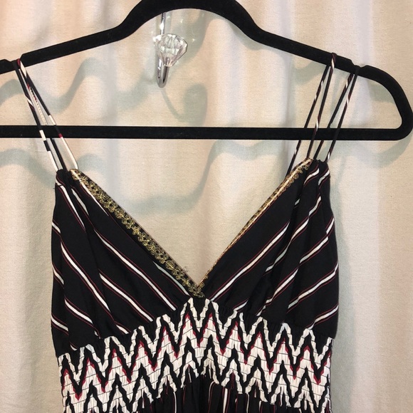 Lovely Maxi Dress 🍒🌹 - Picture 3 of 6